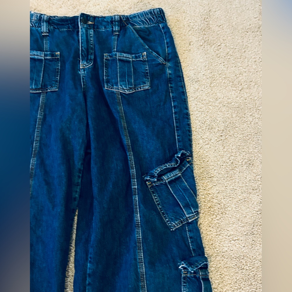 Urban Outfitters Blue Wide Leg Jeans - Picture 4 of 10